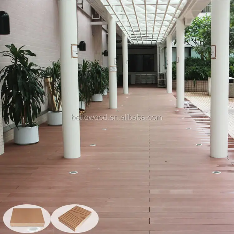 Recycled Natural Wood Appearance Plastic Composite Decking 