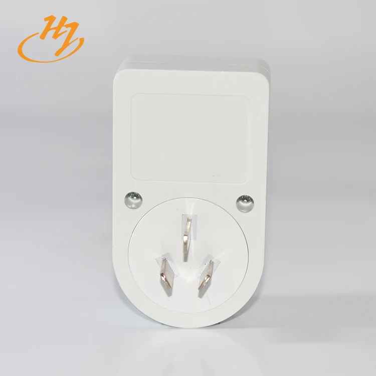 Huijun Brand 3pin Plug Socket Electric Power Guard Voltage Protector