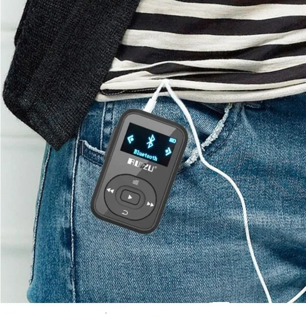 Ruizu LCD Sport Audio Mini BT Mp3 Player X26 Music Audio Mp3 With Radio Digital Hifi Hi-Fi 8GB MP3 Player.