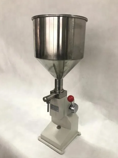 流行的 a03 手动压力液体瓶装水油灌装机