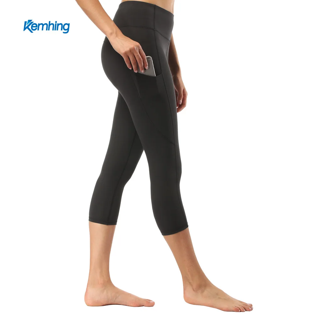 

Custom wholesale high quality quick dry women yoga capri pants legging with pocket, Black,white