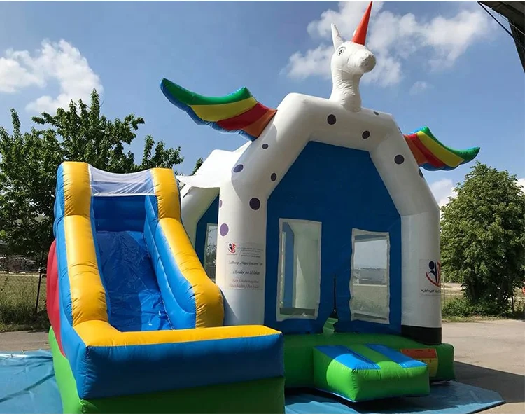 top dogs bouncy castle