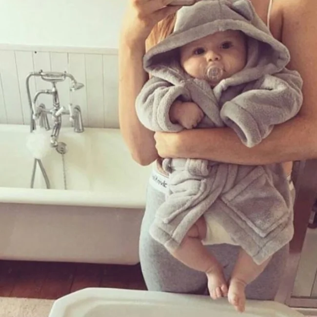 

PHB 12718 flannel bathrobe 2020 cute hooded baby towel, White,grey