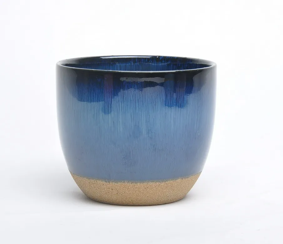 Factory Direct Reactive Design Outdoor Bulk Cylinder Shape Small