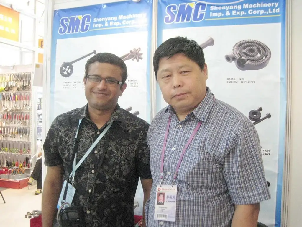 Steven at trade show.jpg