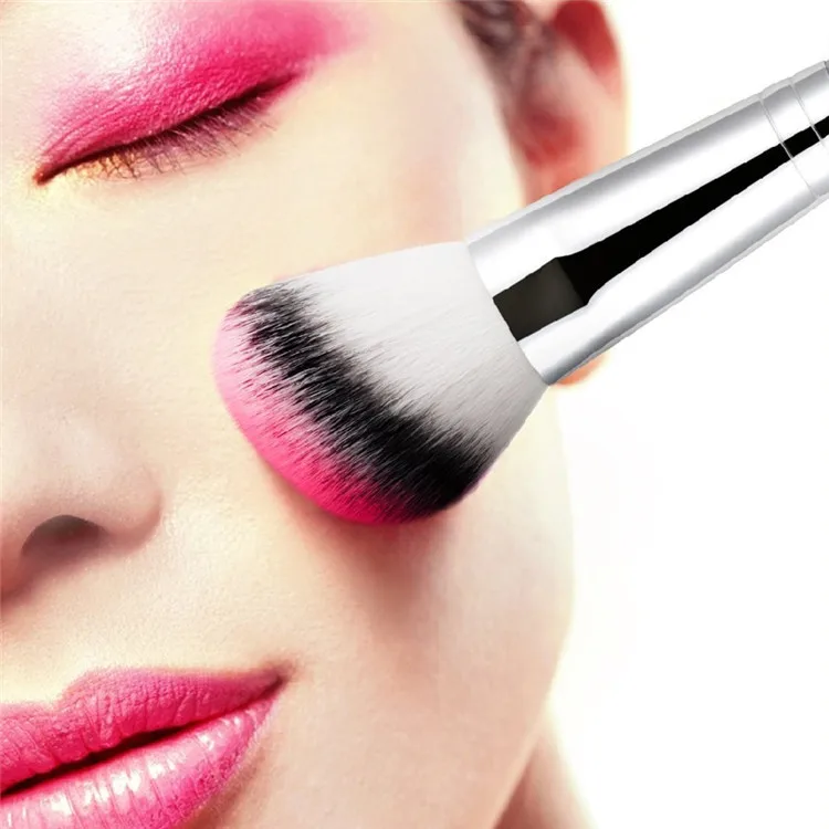make up brush.jpg
