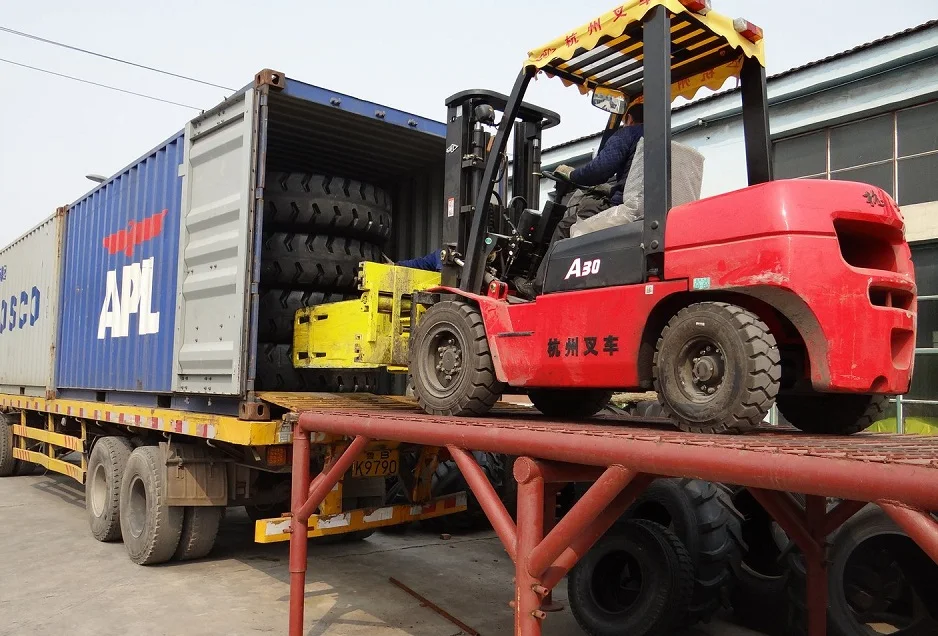 port tyre loading.JPG