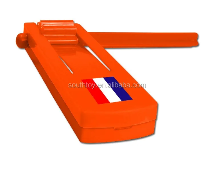 Promotional Plastic Football Fans Cheer Sound Noise Maker Rattle