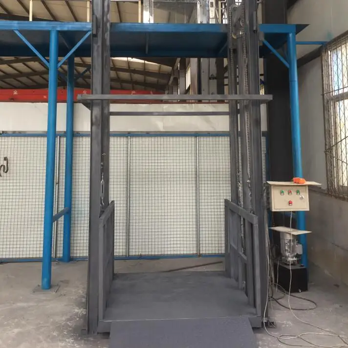 cargo lift 19