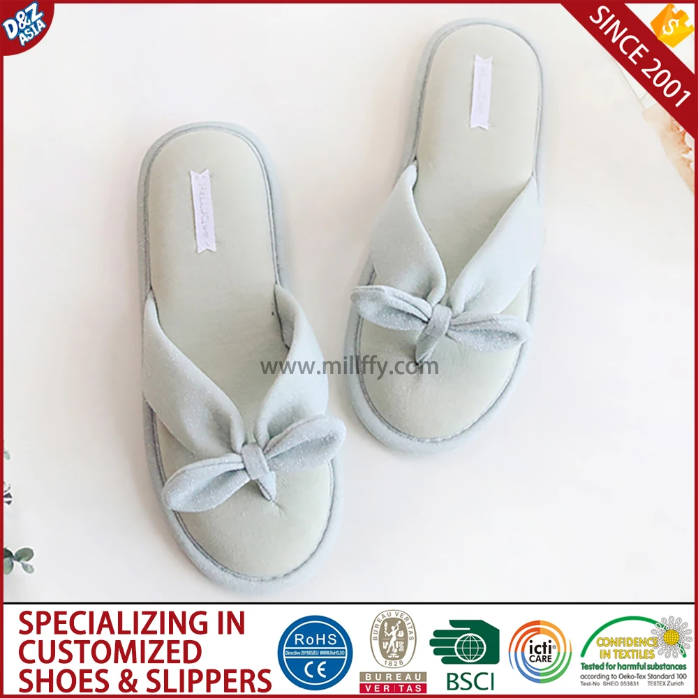 fuzzy flip flop slippers