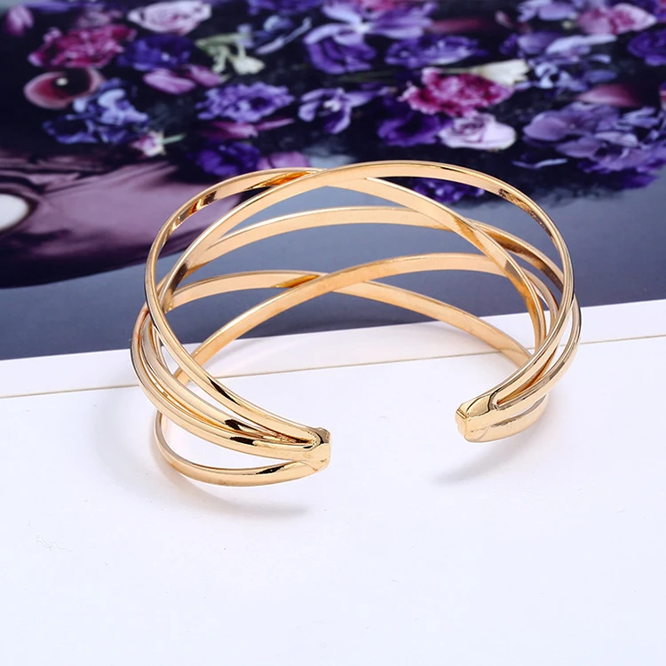 

New Women's Metal Gold Plated Stranded Alloy Bracelet