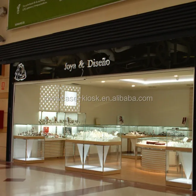 Outstanding Beautiful Name Brand Retail Jewellery Shop