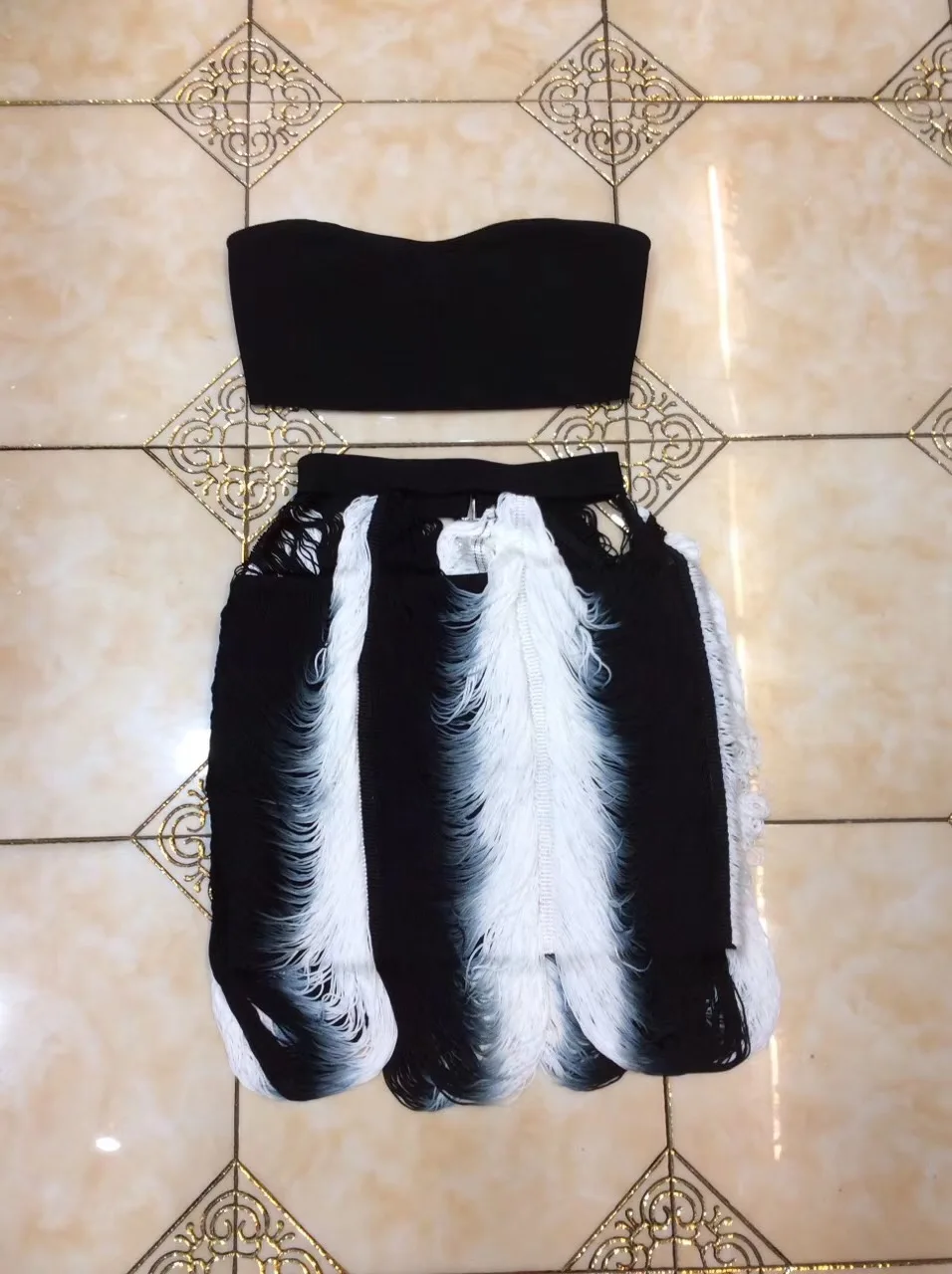 crop top bra and tassel skirts ladies 2 piece set