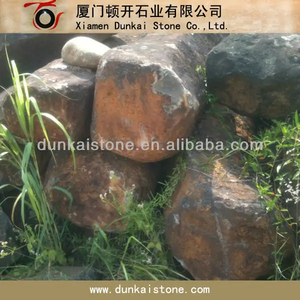basalt blocks.jpg