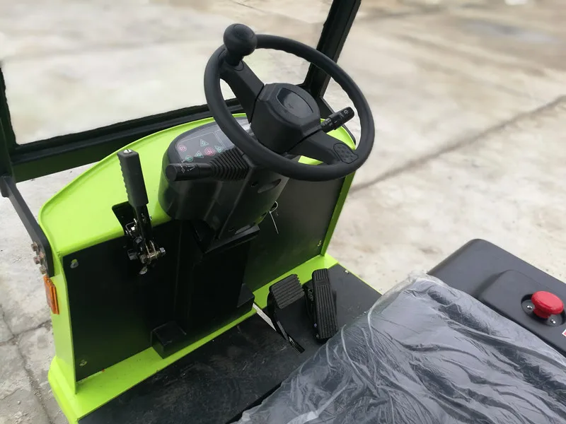 
4000kg Seated Electric Tow Tractor 