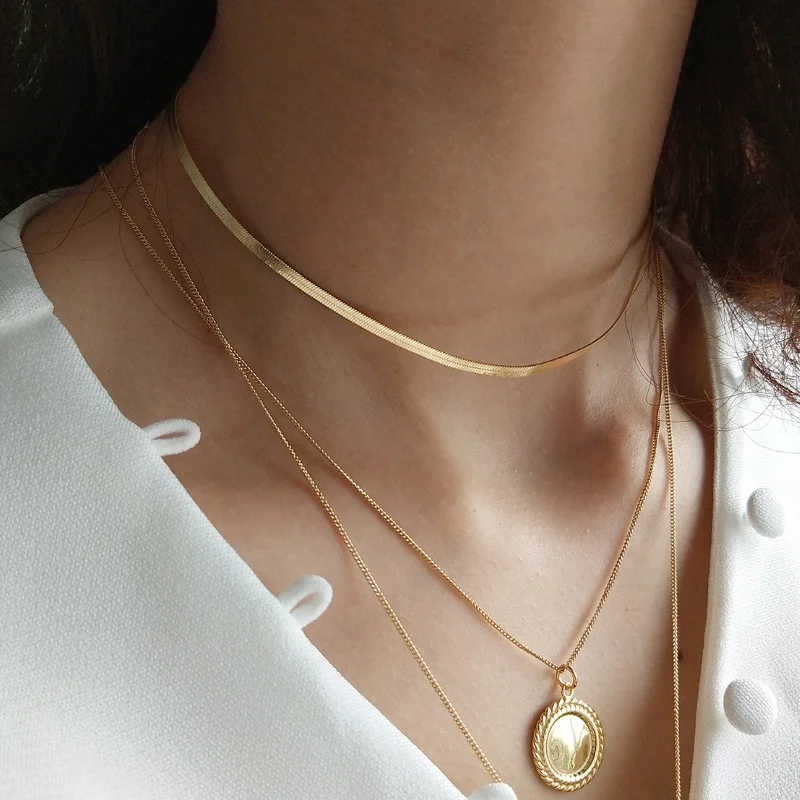 

Wholesale S925 Sterling Silver Fashion Simple Mix Personality Gold Flat Chain Snake Choker Necklace