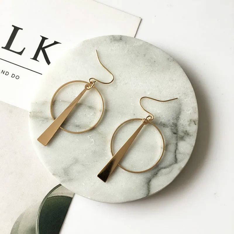 

Trendy 2021 South Korea Earrings Jewelry Wholesale Simple Retro Long Circle Ear Line Geometric Hook Earrings For Women, Silver/gold