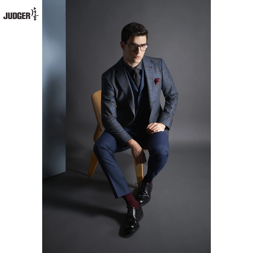 

new custom made to measure fashionable men plaid suit jacket of business office wearing