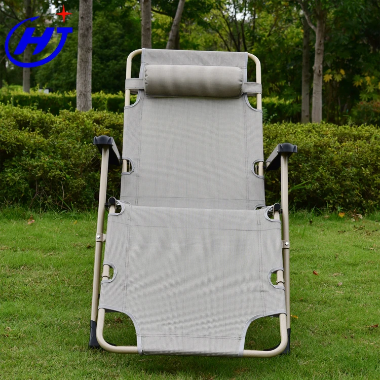
2021 new arrival wholesale outdoor Folding sun lounger beach poolside zero gravity chair rocking zero gravity lounge 
