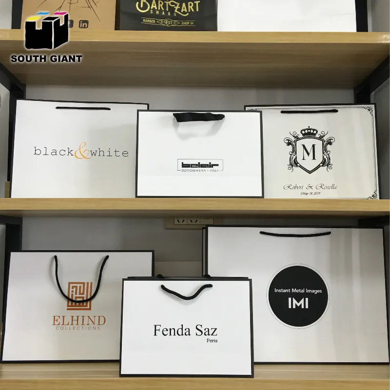 
Customized Logo Print Luxury Cosmetic Jewelry Gift Shopping Paper Bag with Handle 