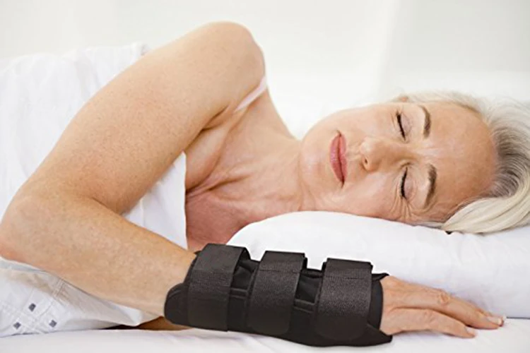 Sleeping Wrist Support Brace Cushioned To Help With Carpal Tunnel And
