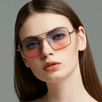

New fashion Metal Sunglasses Men Women Gafas de sol Retro Rectangle Two-color Eyewear factory wholesale