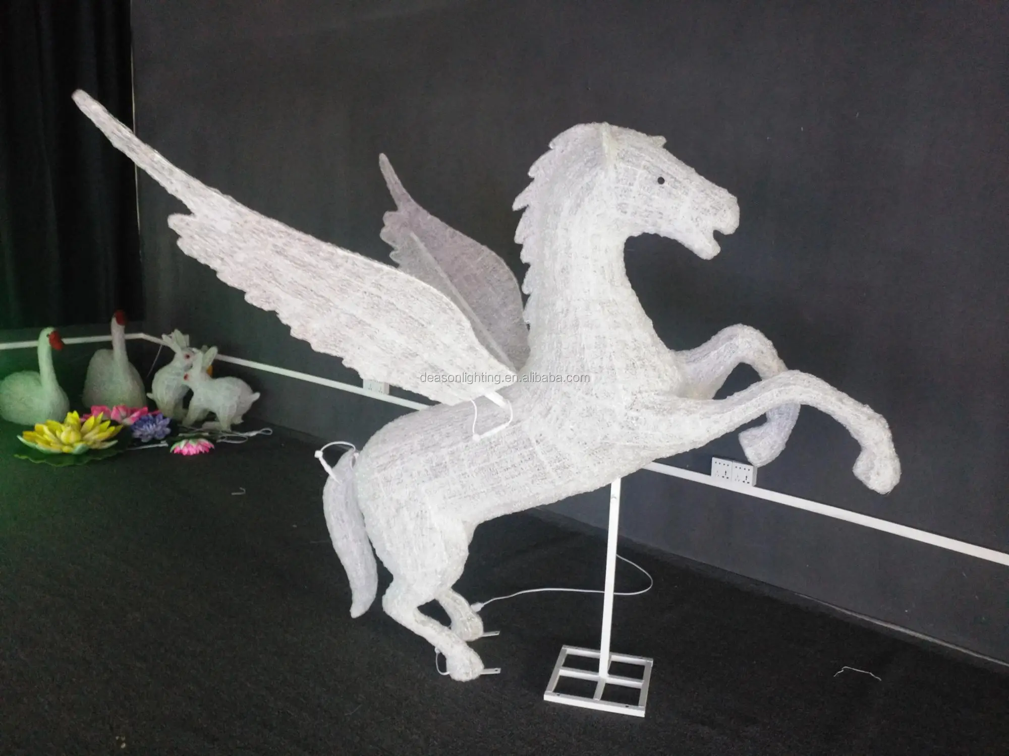 Outdoor Led 3d Flying Horse Sculpture Light - Buy Outdoor Lighted Horse ...