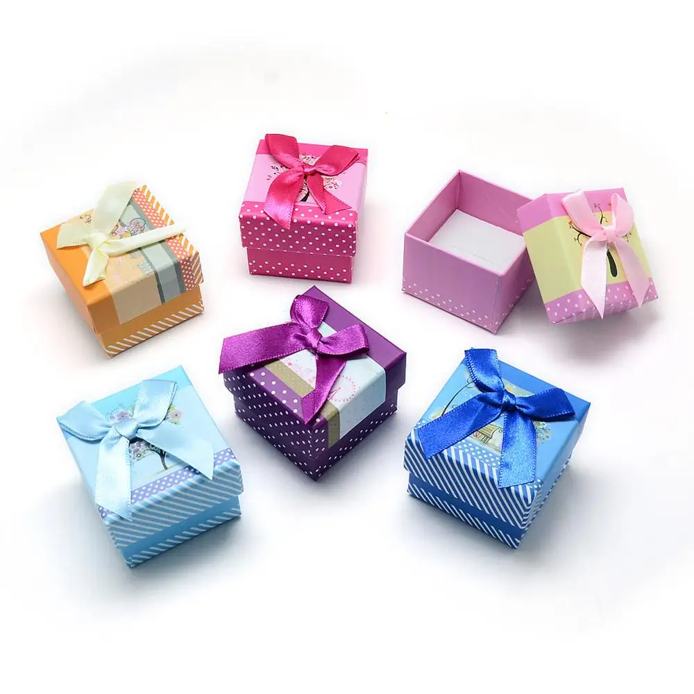

Pandahall 5mm Mixed Color Cube Cardboard Boxes Ring Boxes, Colors