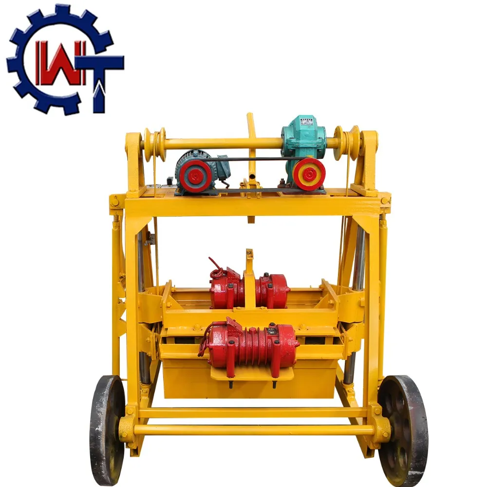 Станок мастек для блоков. Станки для прессования кирпича и пустотных блоков. Машина делающая блоки. Передвижная машина для производства бетонных колец. Оборудования для производства кирпича завода.