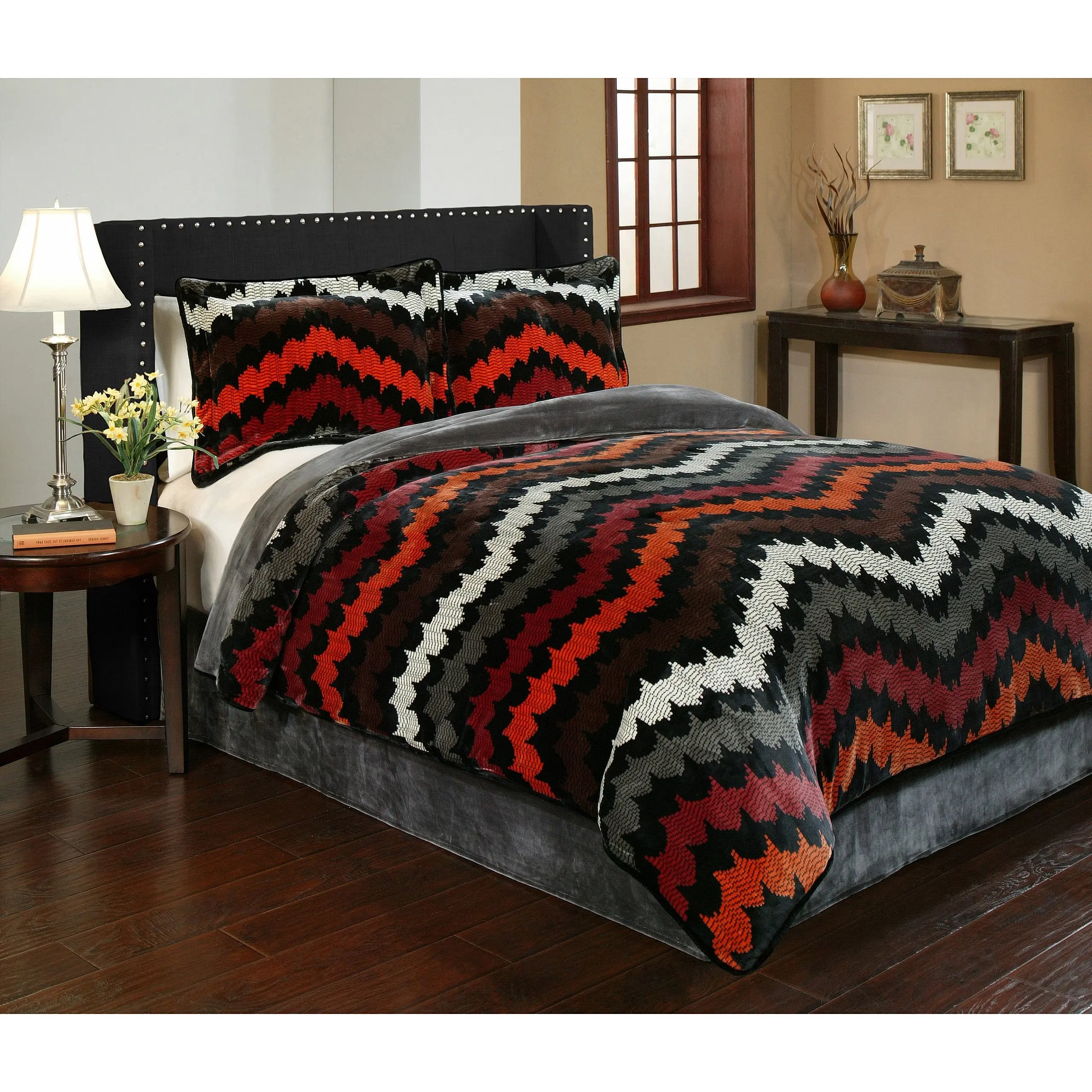 3 Piece Grey Brown Red Orange Southwest Chevron Comforter Queen Set, Multi Boho Chic Horizontal Zigzag Stripe Tribal Bedding, All Over Zig Zag Southwestern Themed Pattern Microplush Velvet Black White