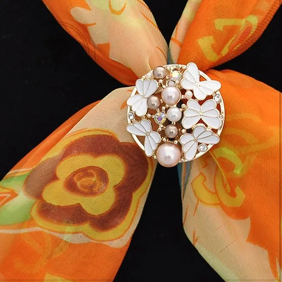 

Korean Dual-purpose Round Cute Butterflies Pearl Scarf Buckle, Gold