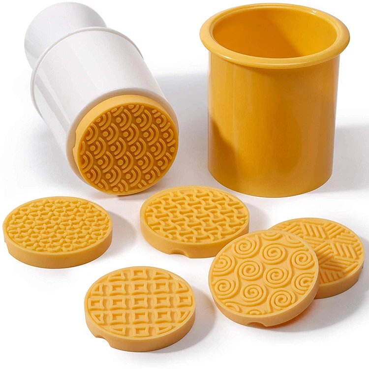 

Kitchen Accessories Set DIY Baking Tools 3D Non-stick Food Grade Silicone Hand Make Colors Cute Biscuit Cake Mold With Handle, Red pink yellow green