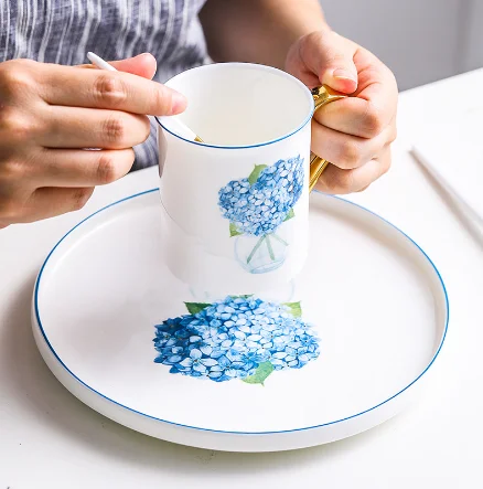 European style dinnerware ceramic black rectangle dinner plate with gold rim for restaurarnt