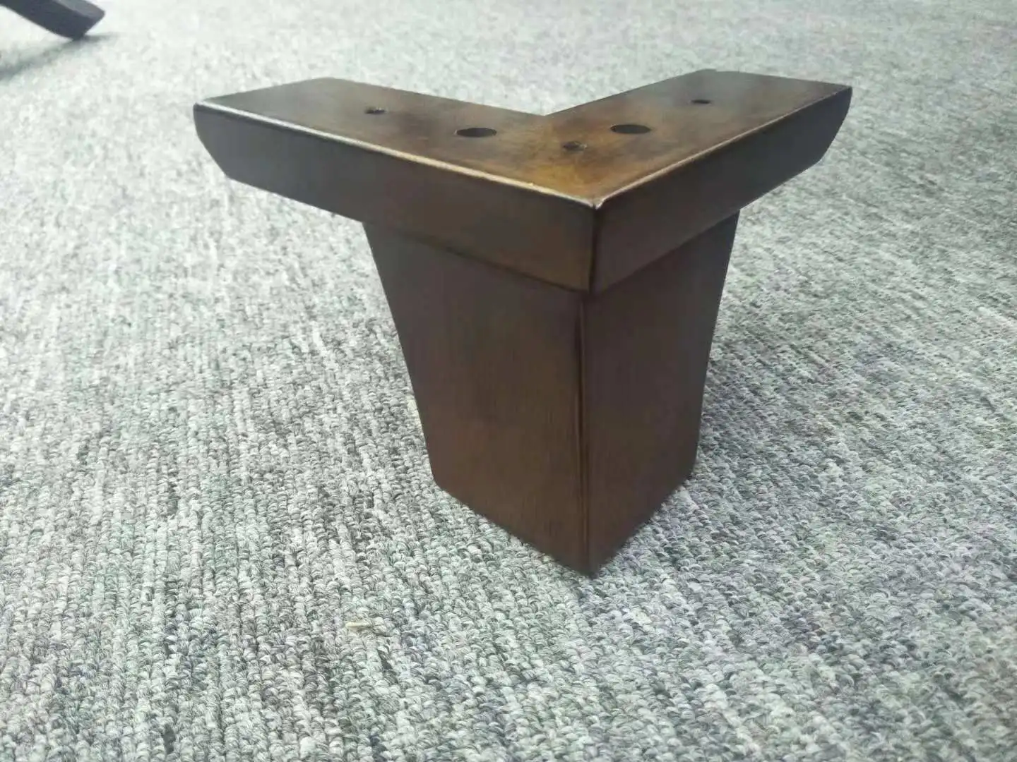 2018 Popular Updated Modern Furniture Sofa L Shaped Wood Leg Mj1832