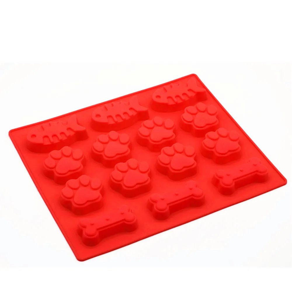 Paw & Bone Baking Mold (4).jpg