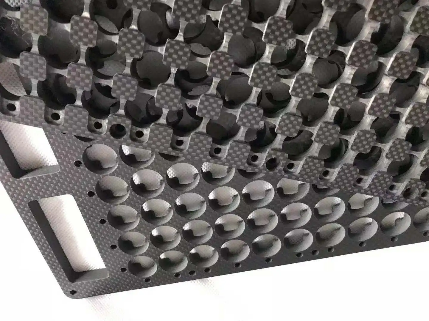 
1mm 1.5mm 2mm 3mm 4mm 5mm 6mm custom made carbon fiber frame application cnc carbon fiber sheet / plates parts 