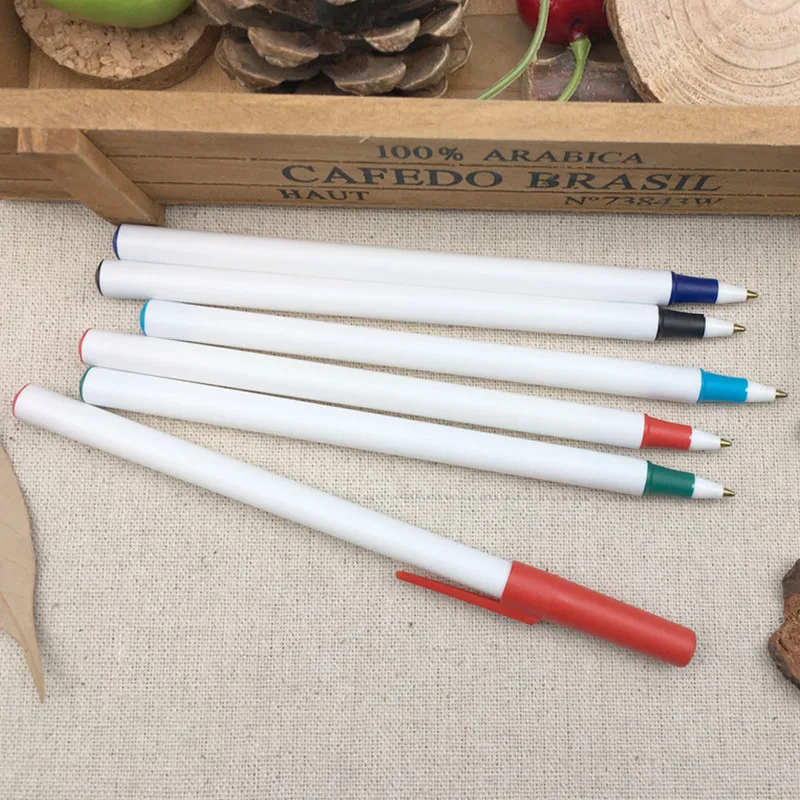 
2017Simple Pen New Ballpoint Pen Type Plastic Promotional Ball Pen 