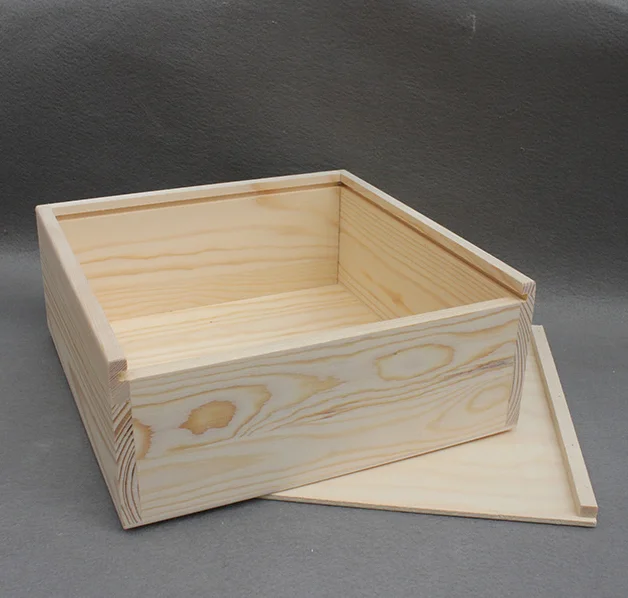 
Solid wooden pine Box with a Clear Acrylic Sliding Lid 