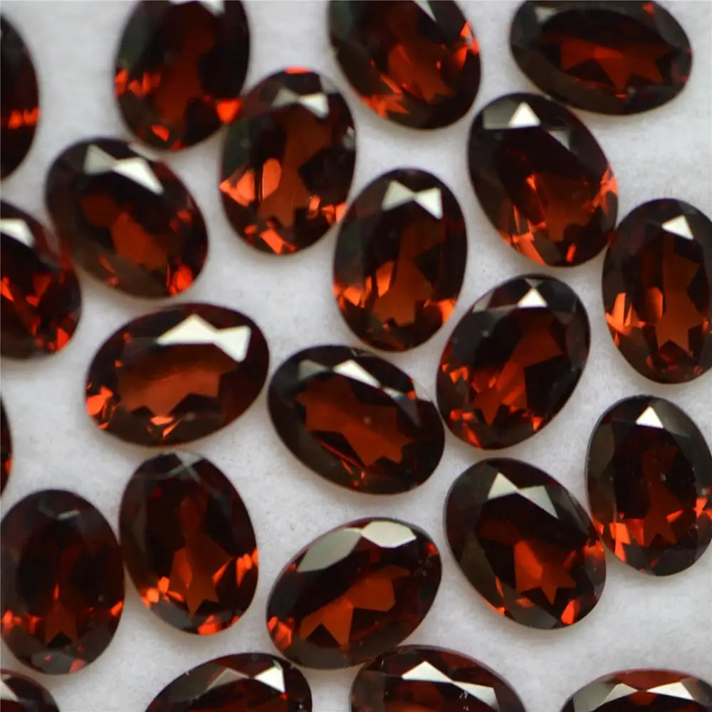 

Wholesale Oval-shape Pigeon Blood Red Color Natural Garnet Stone Loose Gemstone 6*8mm with Best Quality and Best Price, Red green yellow