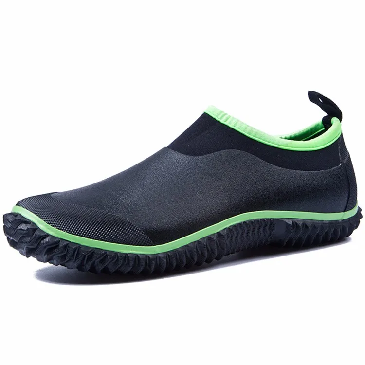 hiking shoes for rain
