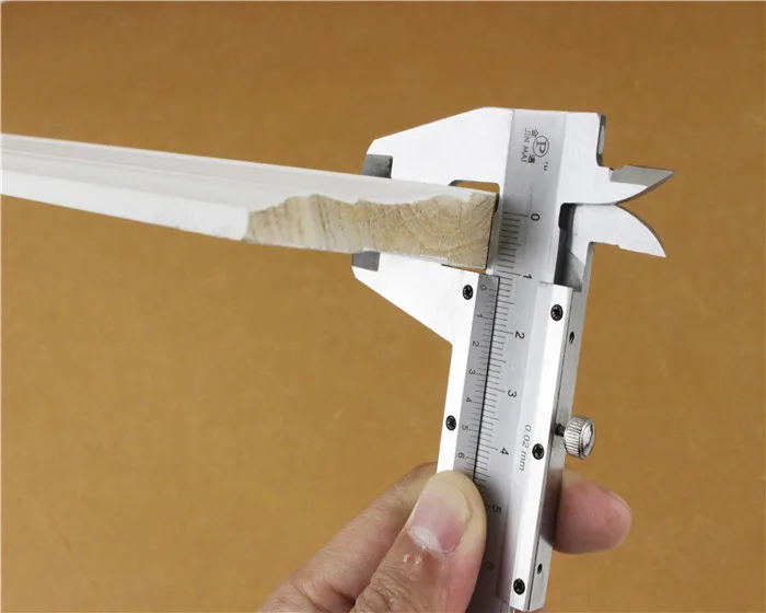 
white gesso primed finger Joint Chinese wood mouldings white gesso primed finger Joint Chinese wood mouldings