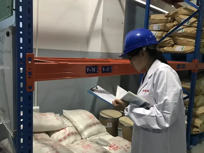 
CAS489-84-9 Cosmetic Grade / Pharmaceutical Grade Guaiazulene 