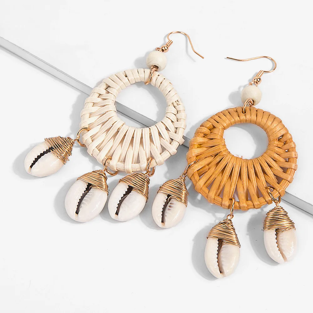 

2019 New Fashion Wholesale Conch Shell Hand Woven Hypoallergenic Earrings