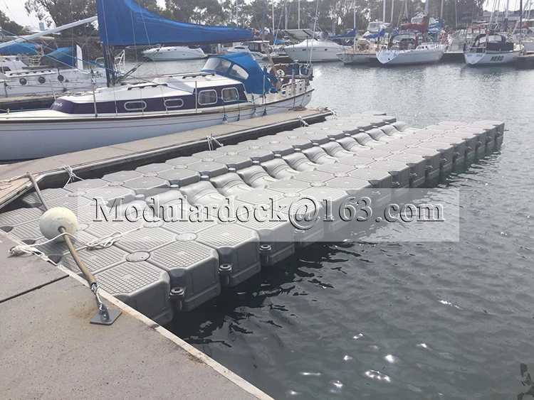 Jet boat dock system