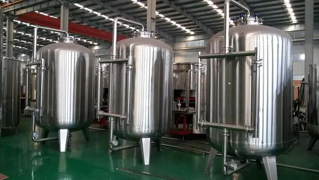 caper in water filling and sealing machine