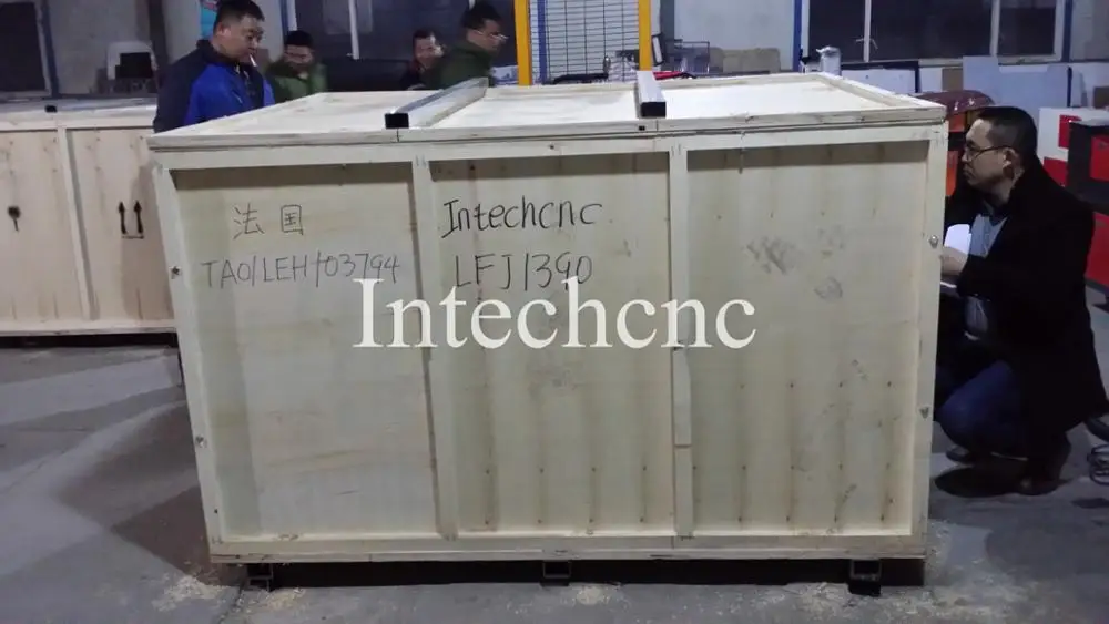Beijing Reci Laser Tube Fast Speed 1390 Garment Laser Cutting Machine