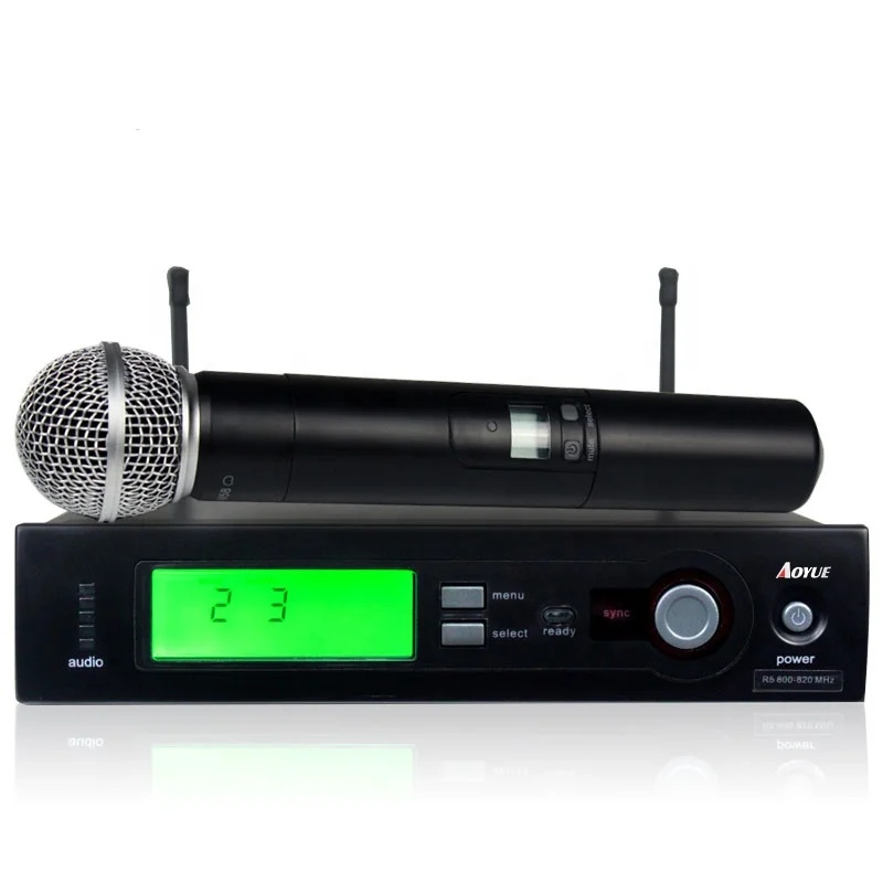 

UHF Professional Wireless Handheld Microphone for Outdoor Performance