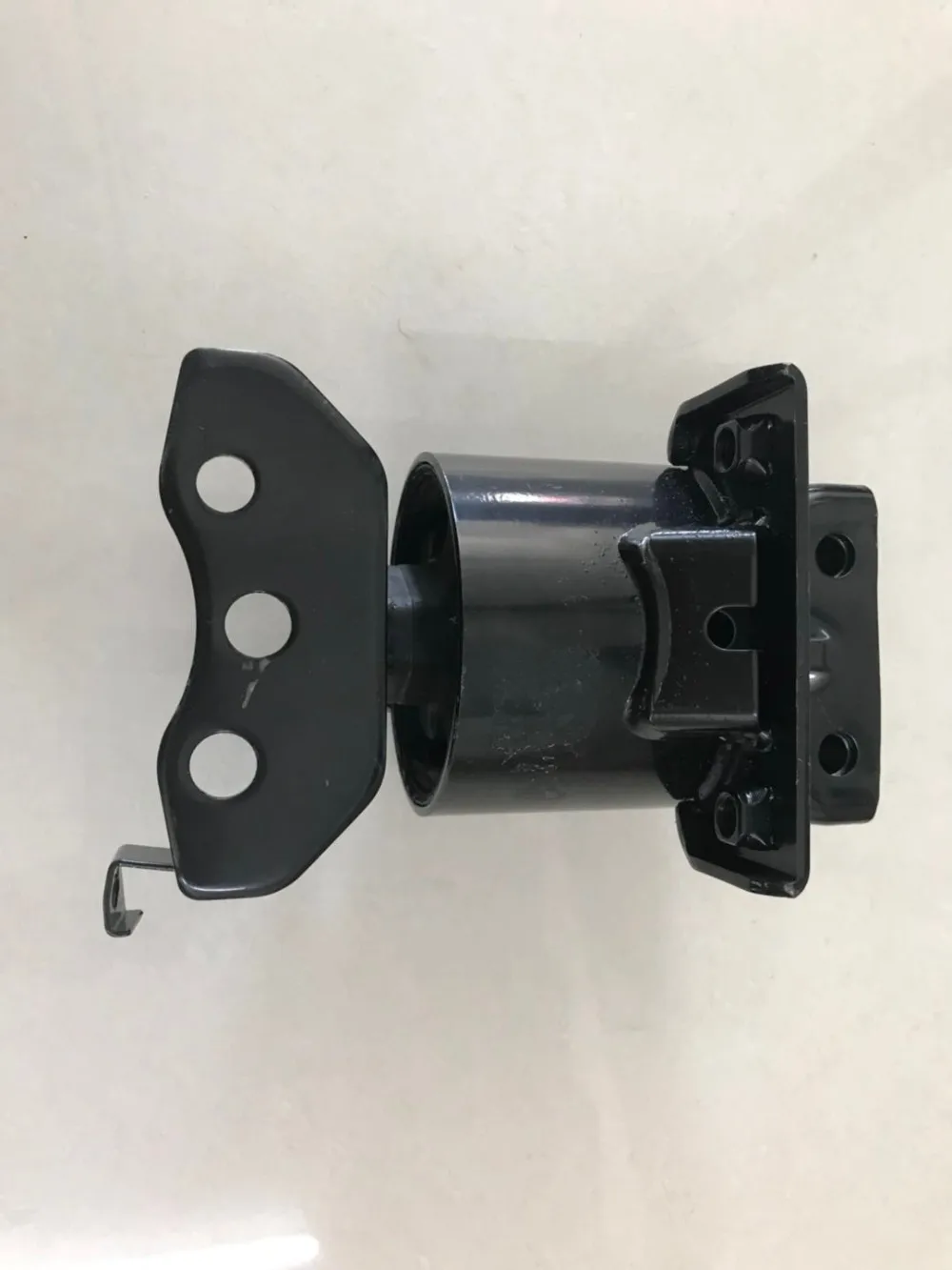 Auto Parts 218300b700 Engine Mount For Hyundai Getz 1.4l 1.6l 06