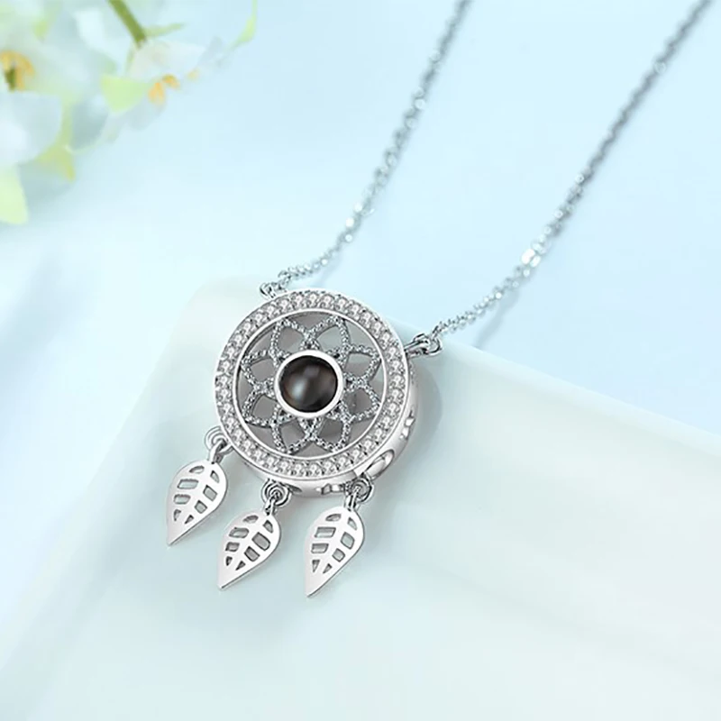 

925 Sterling Silver Necklace Female Sterling Silver Clavicle Short Paragraph 100 Language I Love You Pendant Necklace