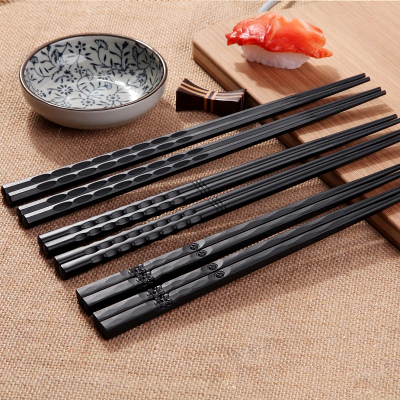 

High Quality Pattern Alloy Black Chopsticks with Logo